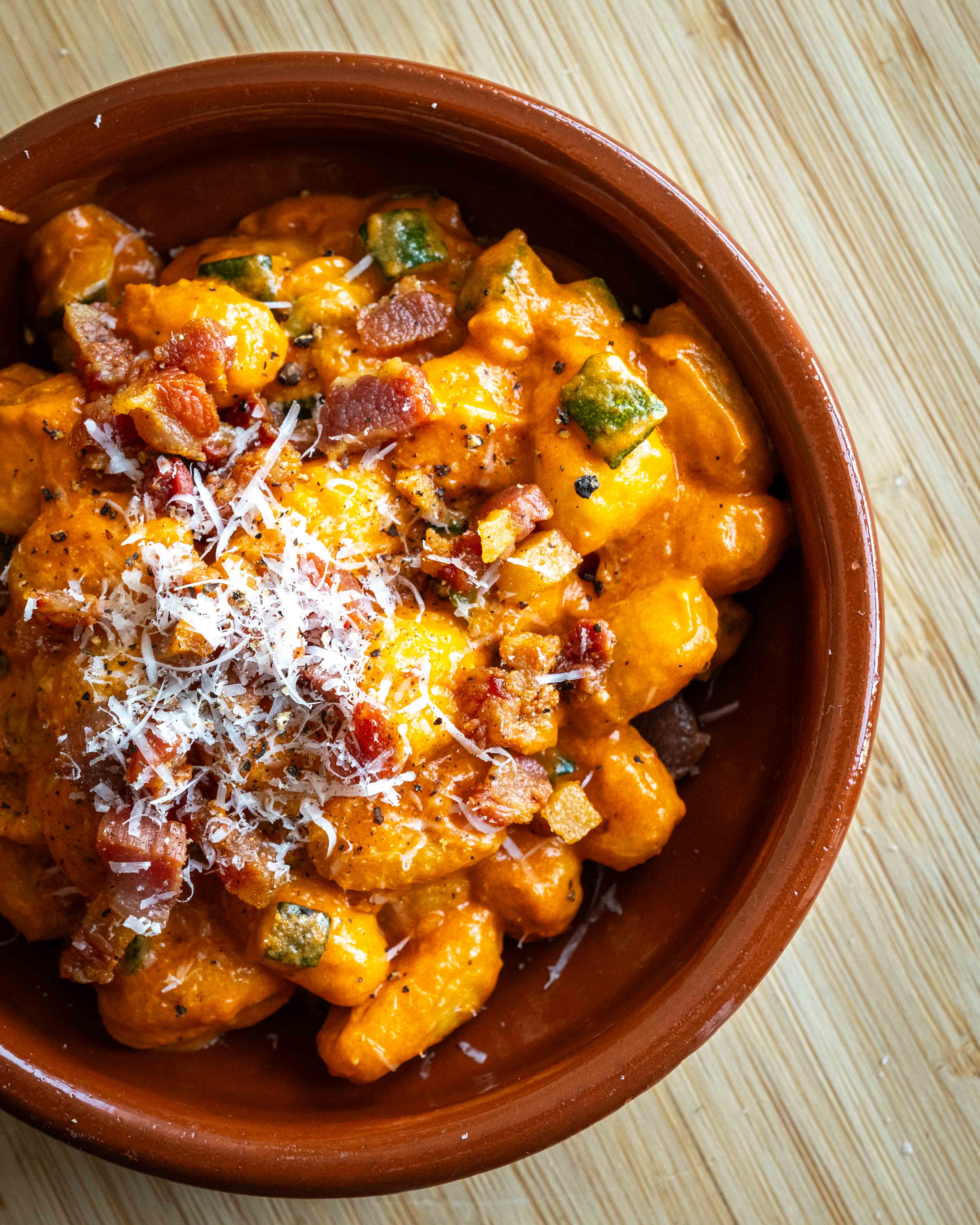 Cremet gnocchi med guanciale